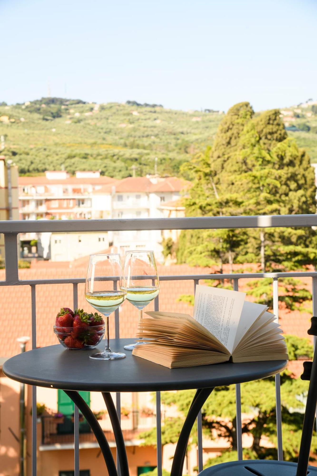 Hotel & Sasso